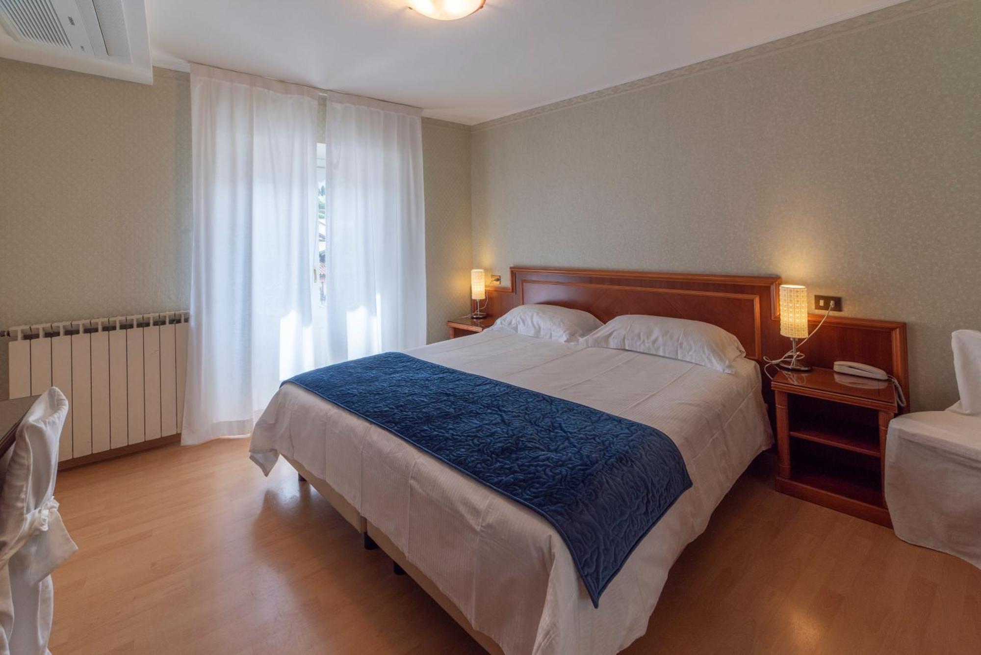 Hotel Due Palme Mergozzo Bagian luar foto