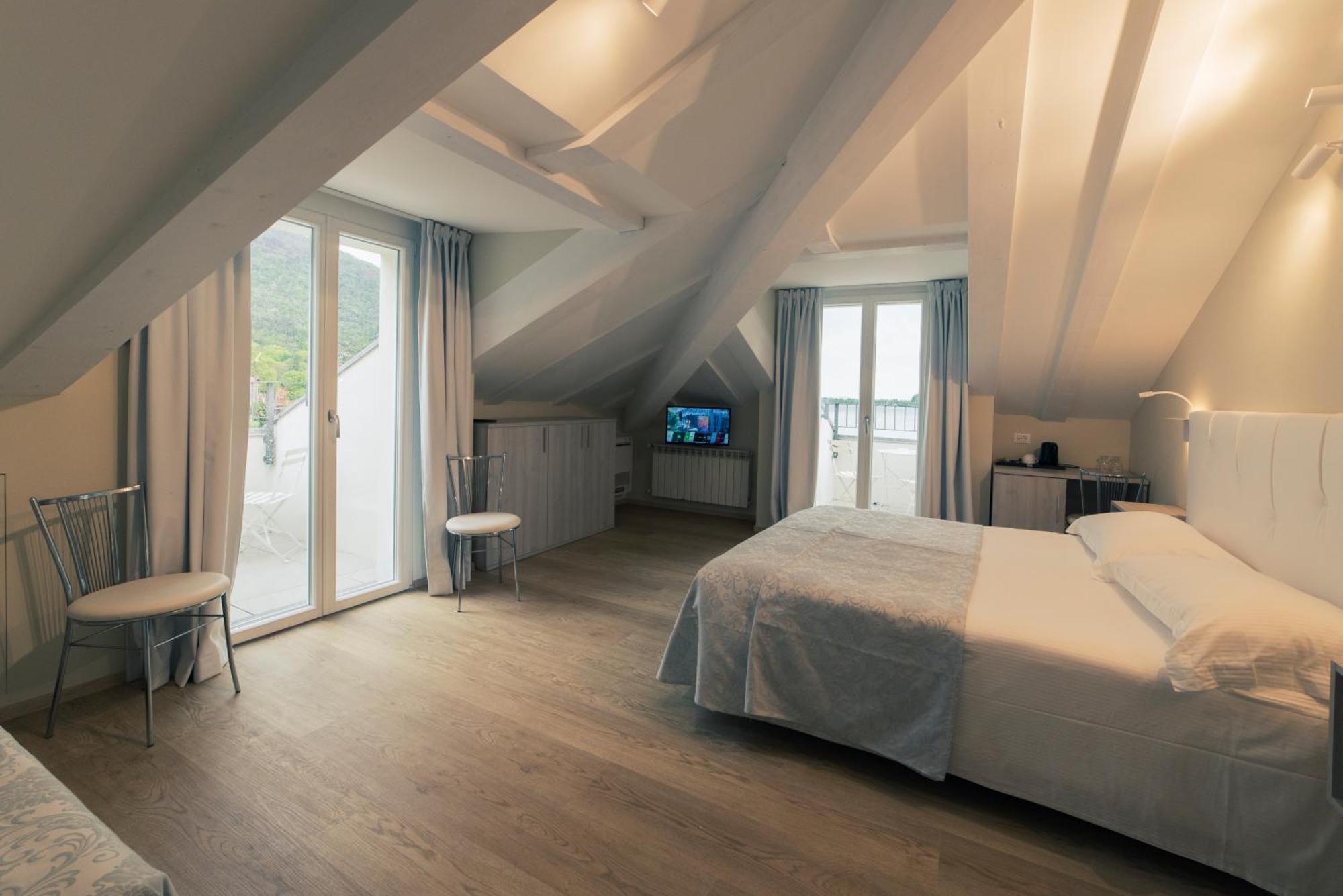 Hotel Due Palme Mergozzo Bagian luar foto