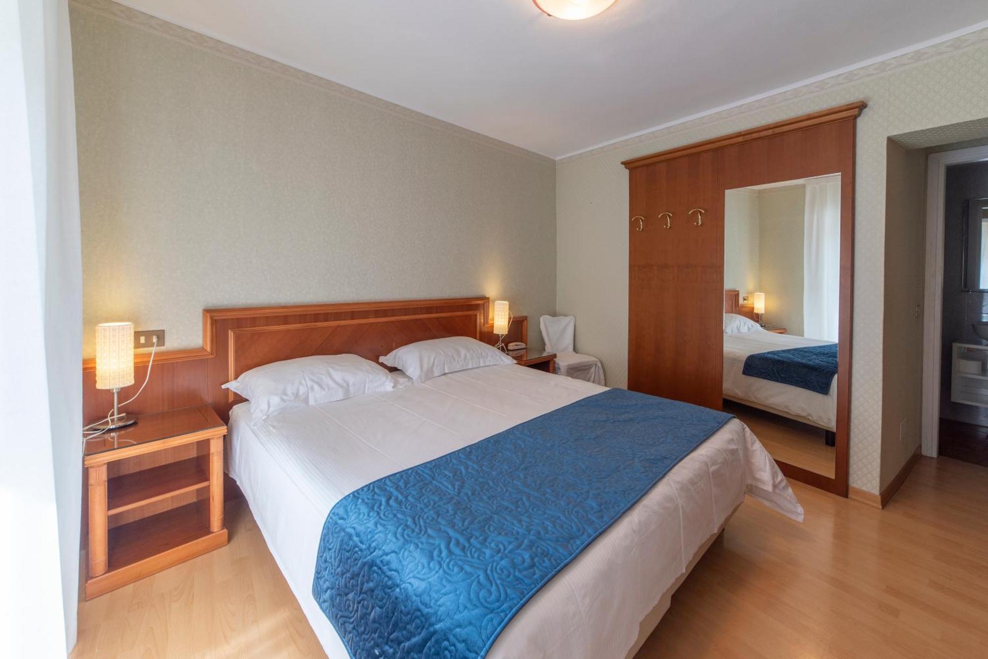 Hotel Due Palme Mergozzo Bagian luar foto
