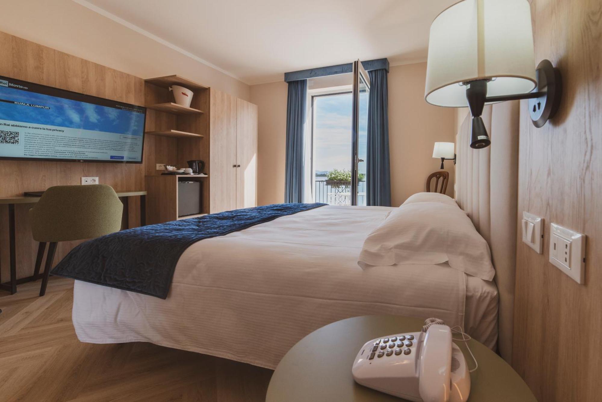 Hotel Due Palme Mergozzo Bagian luar foto