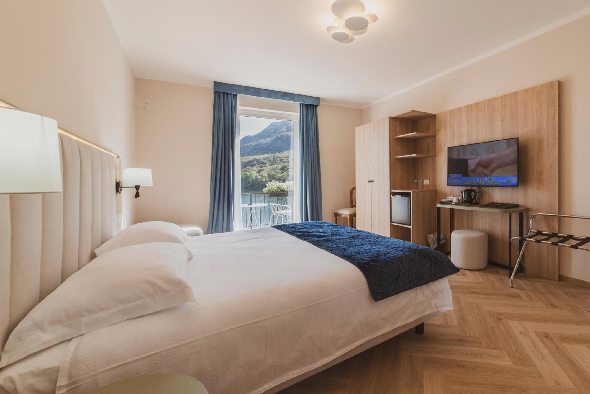 Hotel Due Palme Mergozzo Bagian luar foto