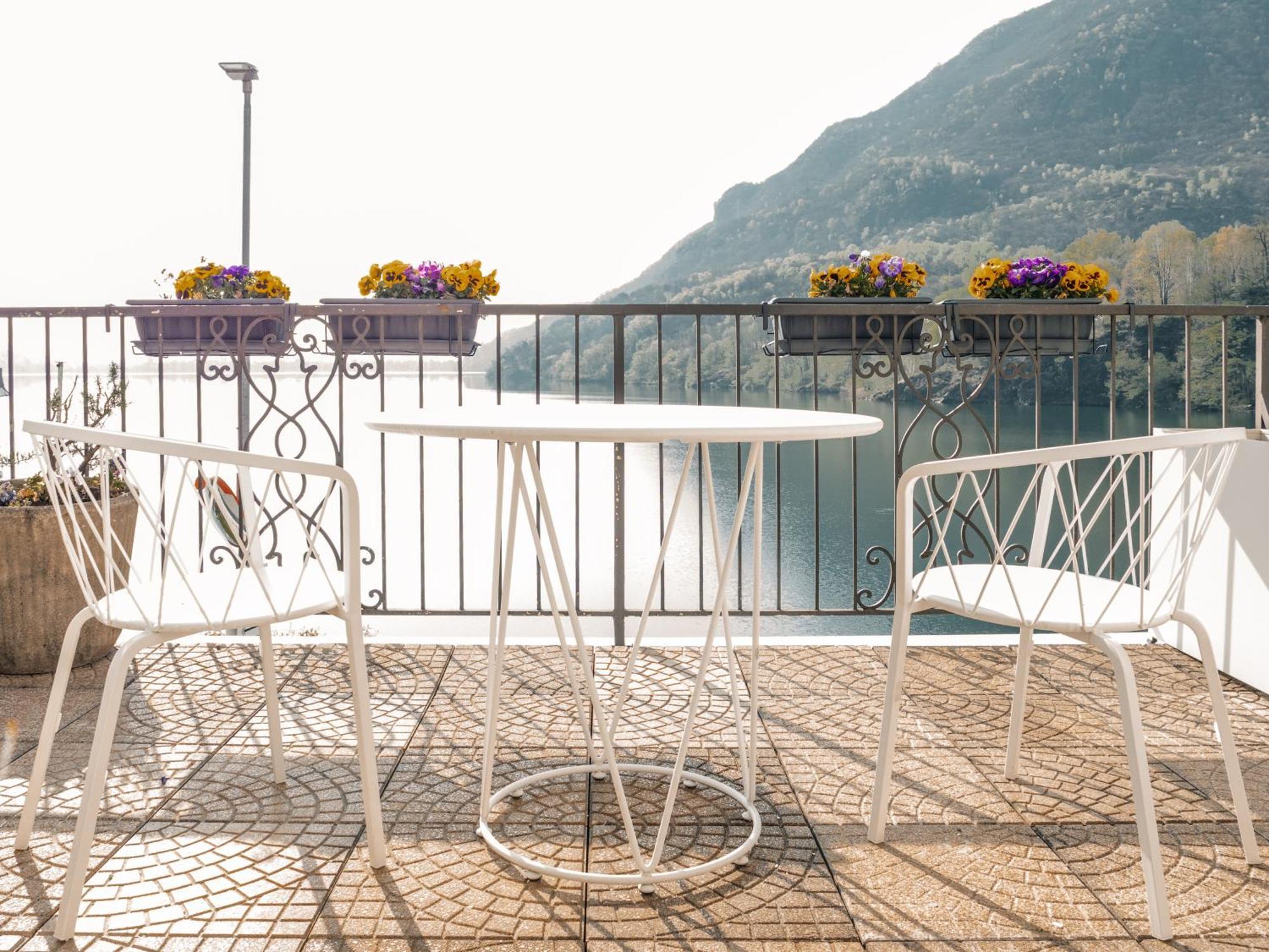 Hotel Due Palme Mergozzo Bagian luar foto
