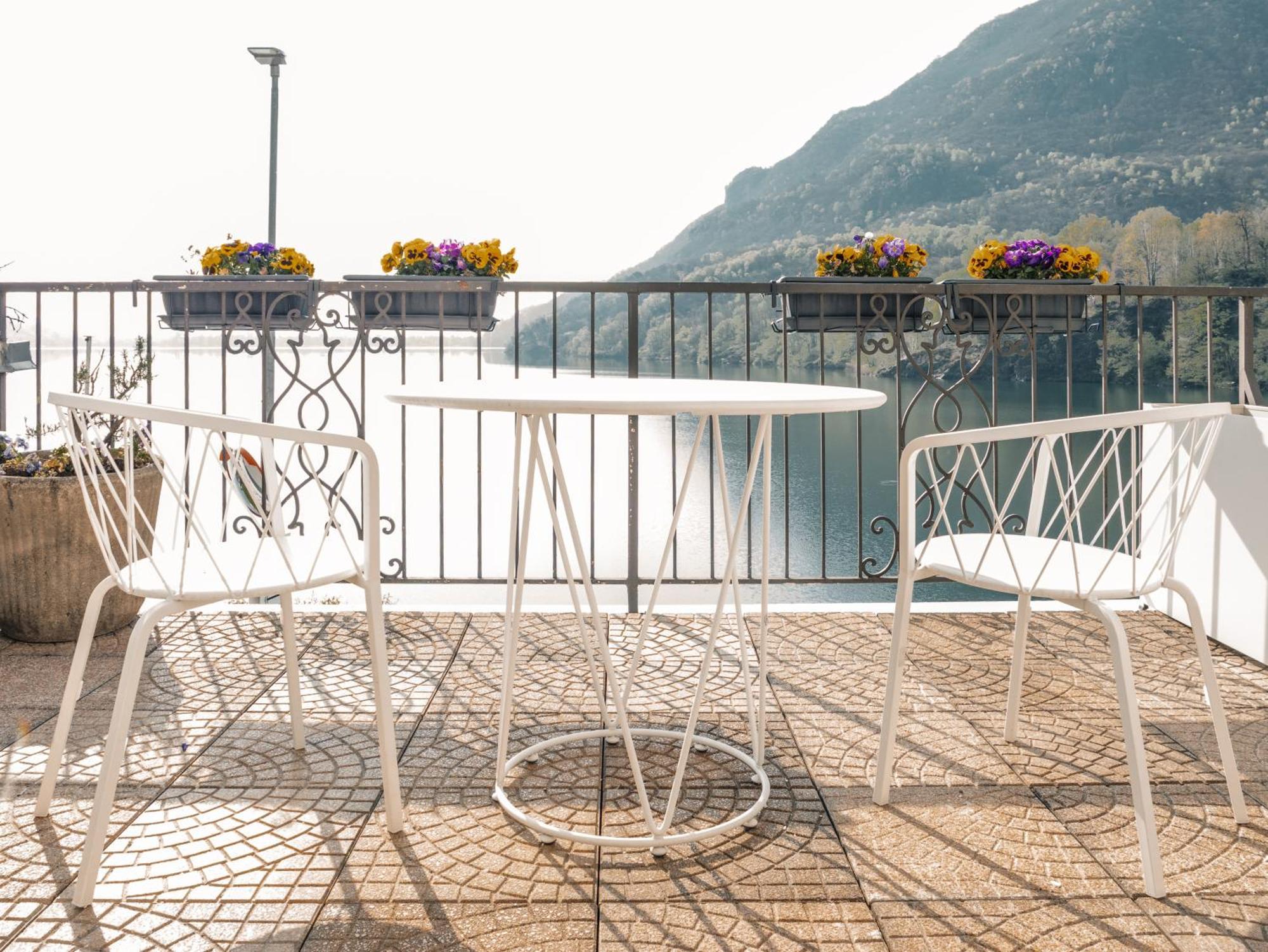 Hotel Due Palme Mergozzo Bagian luar foto