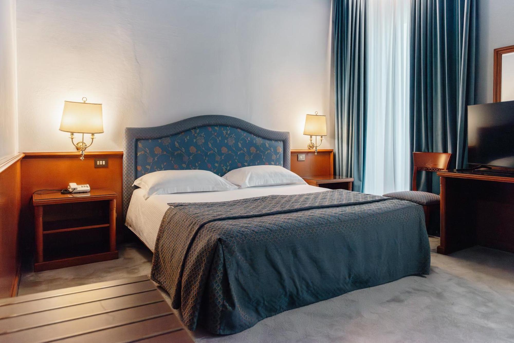 Hotel Due Palme Mergozzo Bagian luar foto