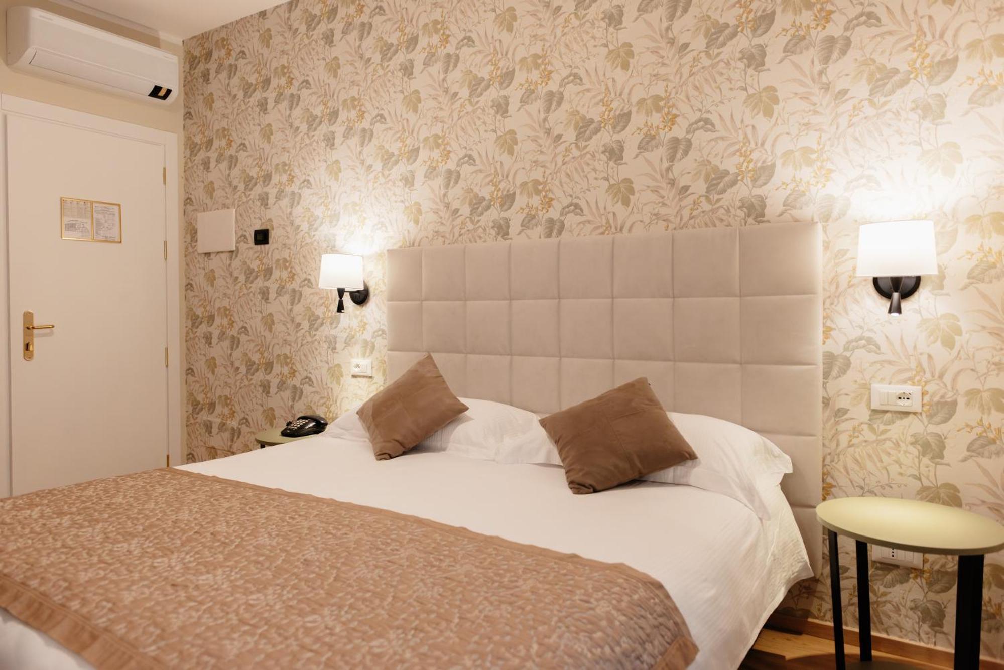 Hotel Due Palme Mergozzo Bagian luar foto